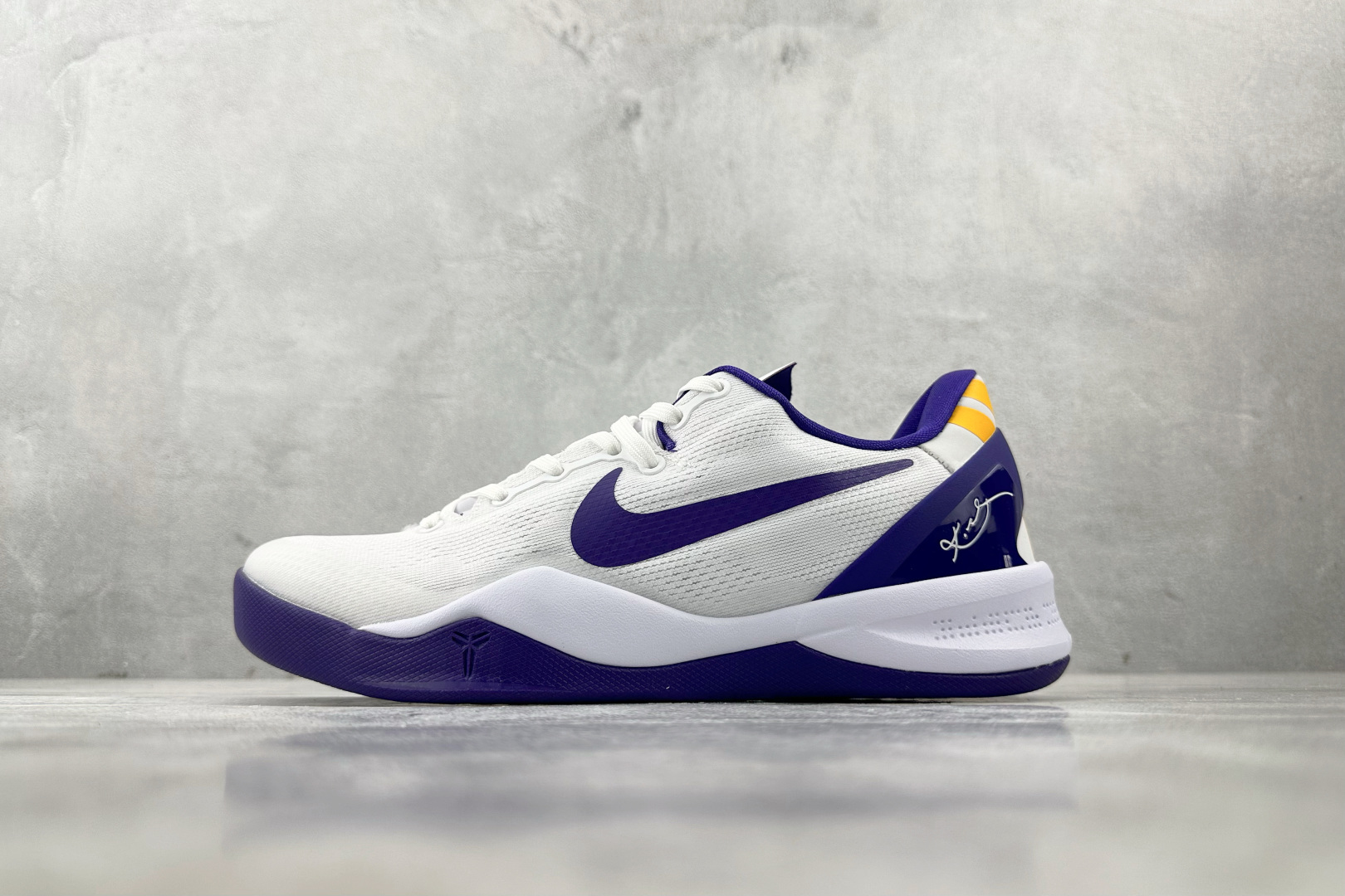 纯原生产线 Nike Kobe 8 Protro 白紫色 HF7485-001 纯原生产线 Nike Kobe 8 Protro 白紫色 HF7485-001