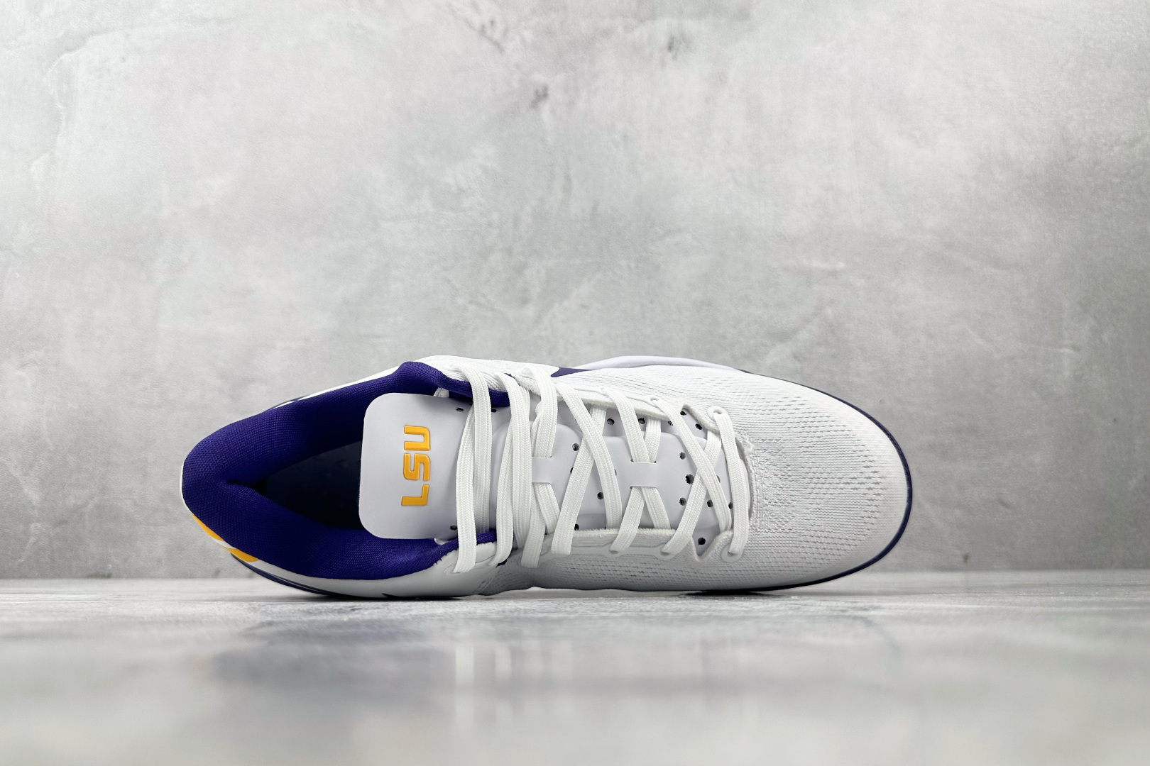 纯原生产线 Nike Kobe 8 Protro 白紫色 HF7485-001 纯原生产线 Nike Kobe 8 Protro 白紫色 HF7485-001