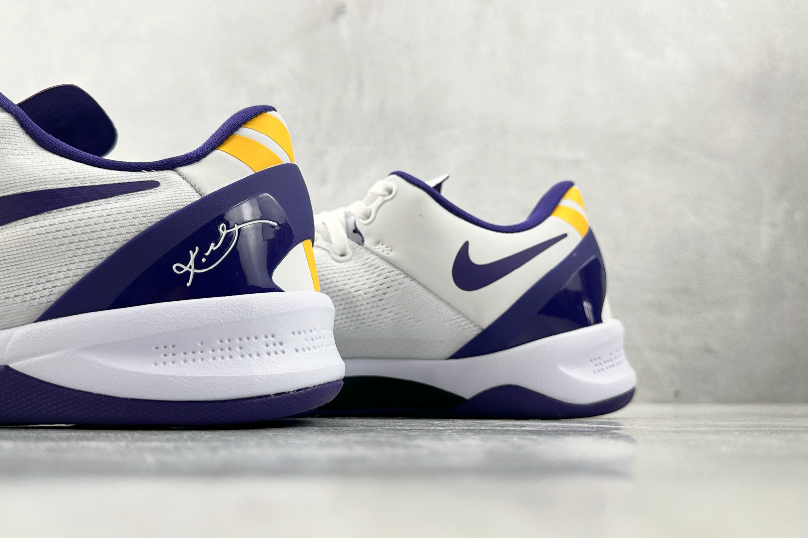 纯原生产线 Nike Kobe 8 Protro 白紫色 HF7485-001 纯原生产线 Nike Kobe 8 Protro 白紫色 HF7485-001