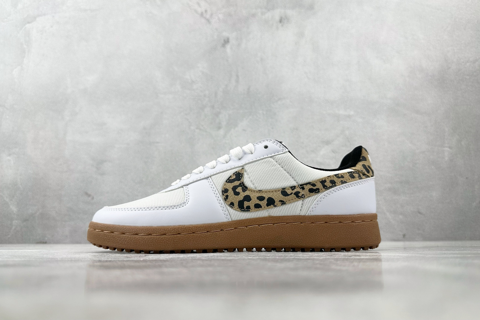 Nike Field General 82 白色 IF1742-100 Nike Field General 82 白色 IF1742-100