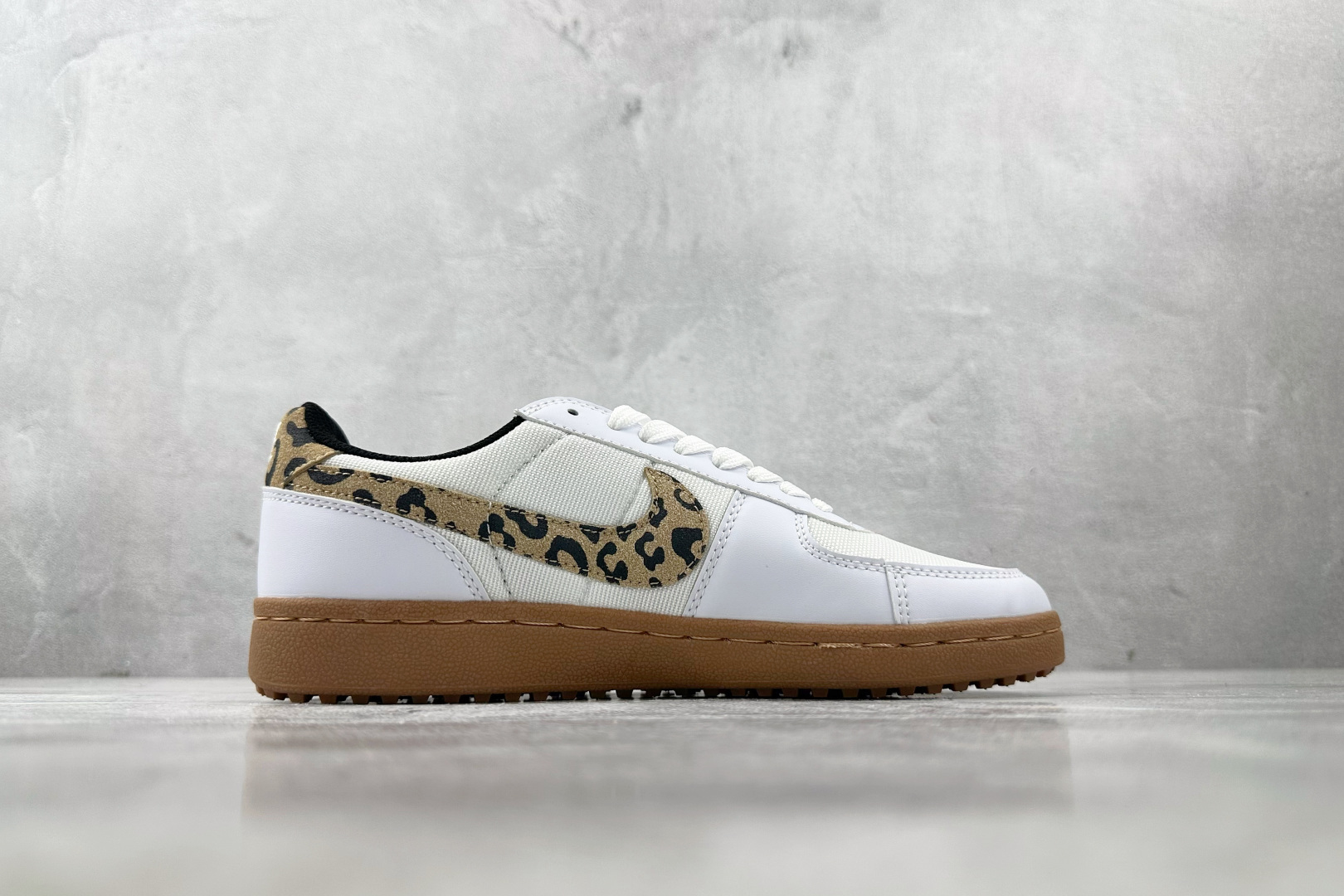 Nike Field General 82 白色 IF1742-100 Nike Field General 82 白色 IF1742-100