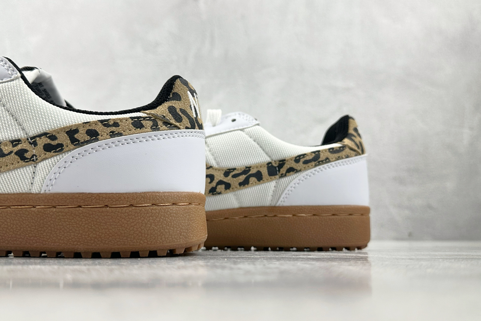 Nike Field General 82 白色 IF1742-100 Nike Field General 82 白色 IF1742-100