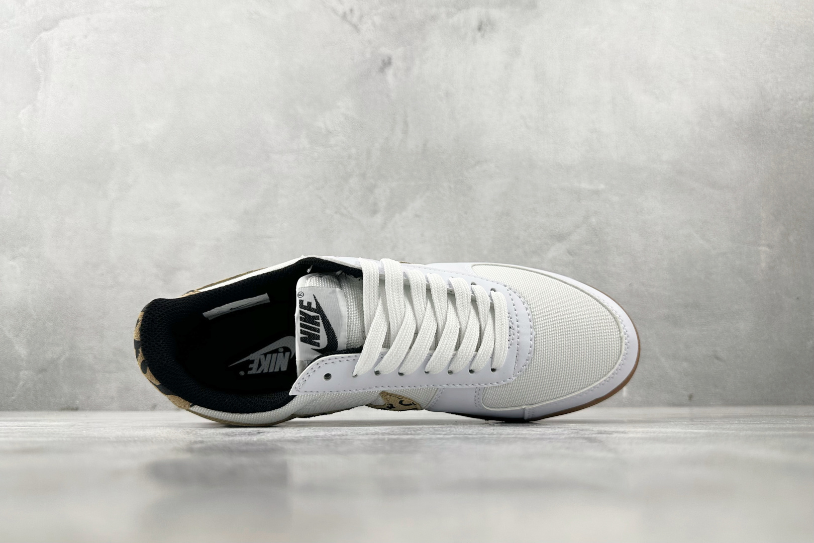 Nike Field General 82 白色 IF1742-100 Nike Field General 82 白色 IF1742-100