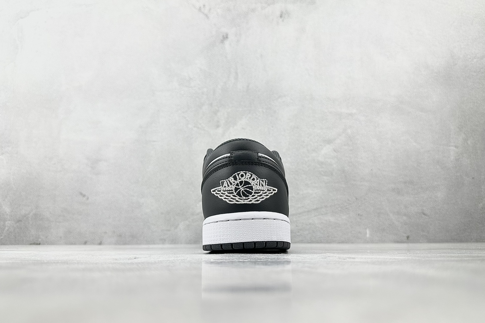 综合版 Jordan Air Jordan 1 Low 灰白 553558-044