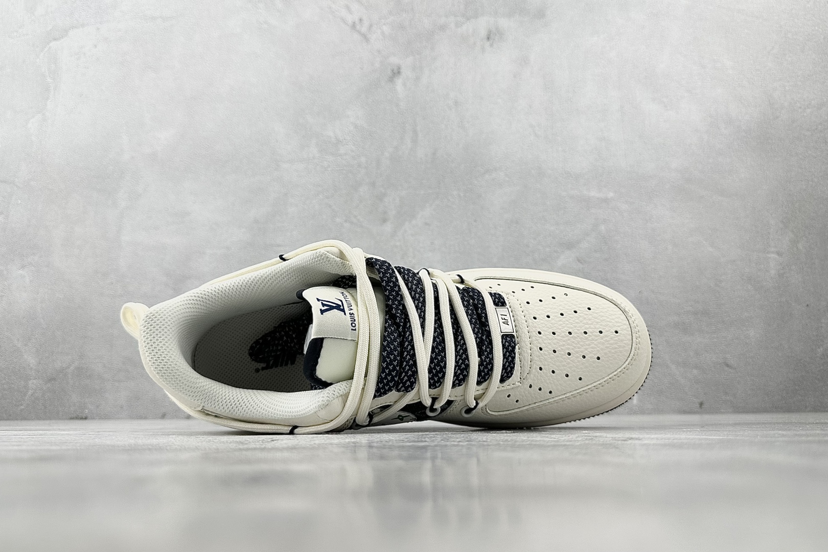 Nike Air Force 1'07 LV 联名 米白黑 DM6868-098-莆田鞋,莆田鞋货源,高仿鞋,高仿鞋货源,安福档口,莆田高仿鞋,莆田鞋批发,高仿鞋批发,莆田高仿运动鞋,高仿运动鞋,莆田运动鞋 Nike Air Force 1'07 LV 联名 米白黑 DM6868-098