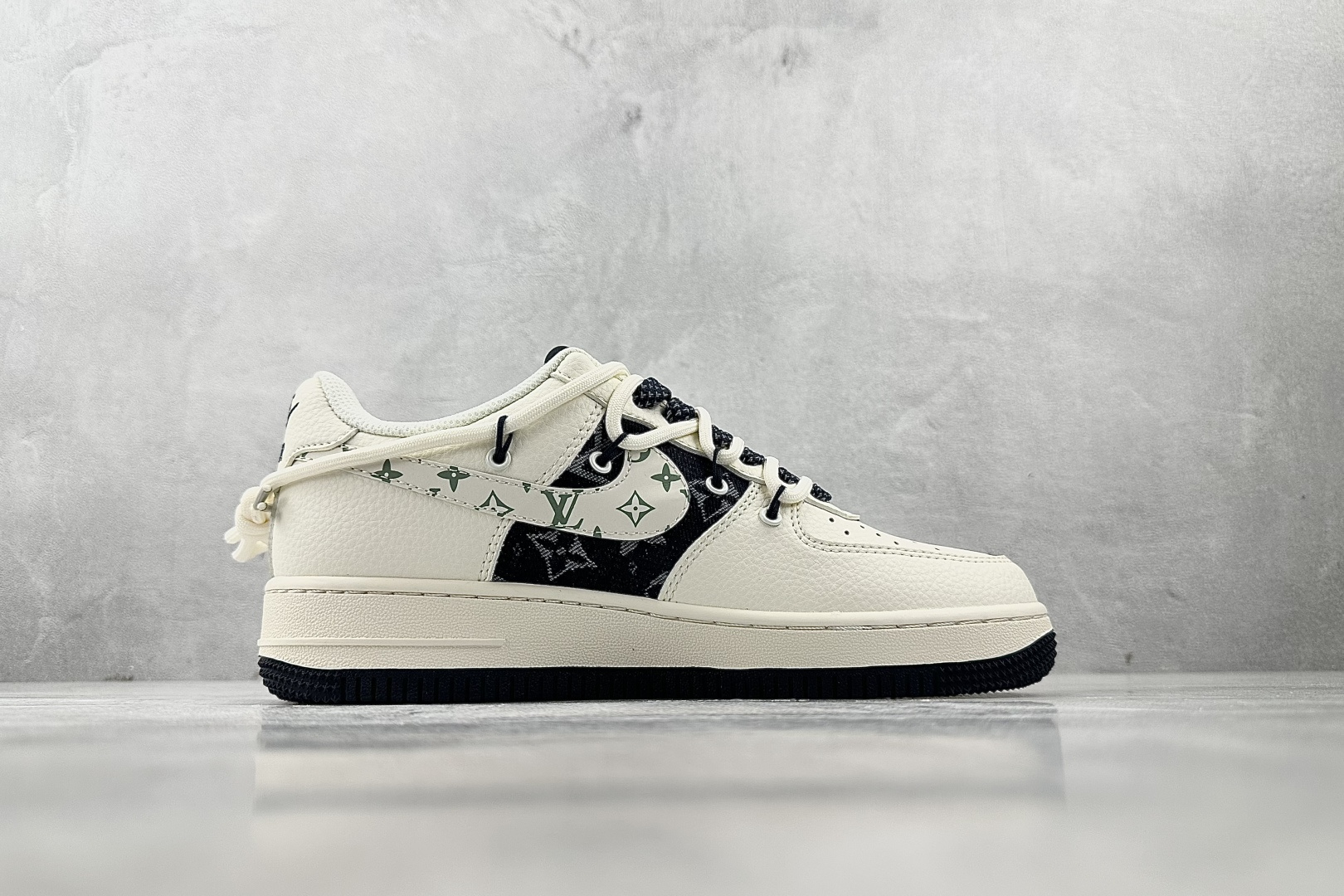 Nike Air Force 1'07 LV 联名 米白黑 DM6868-098-莆田鞋,莆田鞋货源,高仿鞋,高仿鞋货源,安福档口,莆田高仿鞋,莆田鞋批发,高仿鞋批发,莆田高仿运动鞋,高仿运动鞋,莆田运动鞋 Nike Air Force 1'07 LV 联名 米白黑 DM6868-098