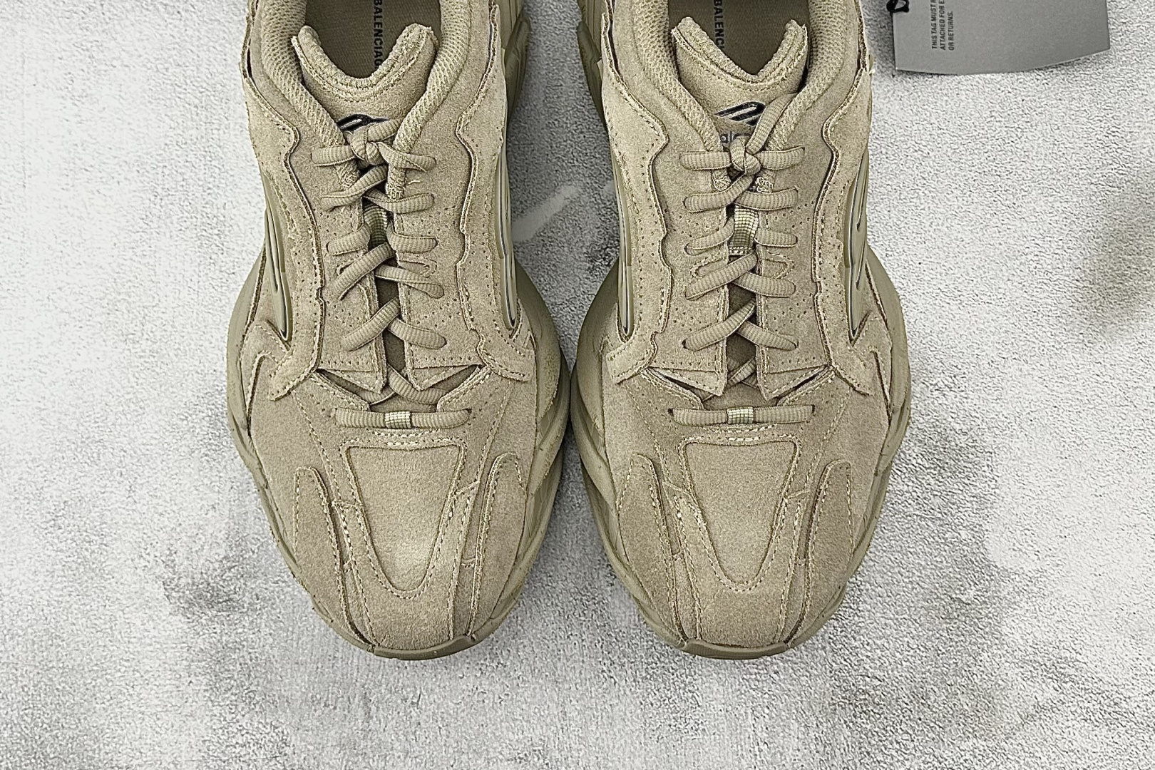 最新外贸批次 Balenciaga巴黎世家 Monday 橄榄绿 825418WMNSS9090