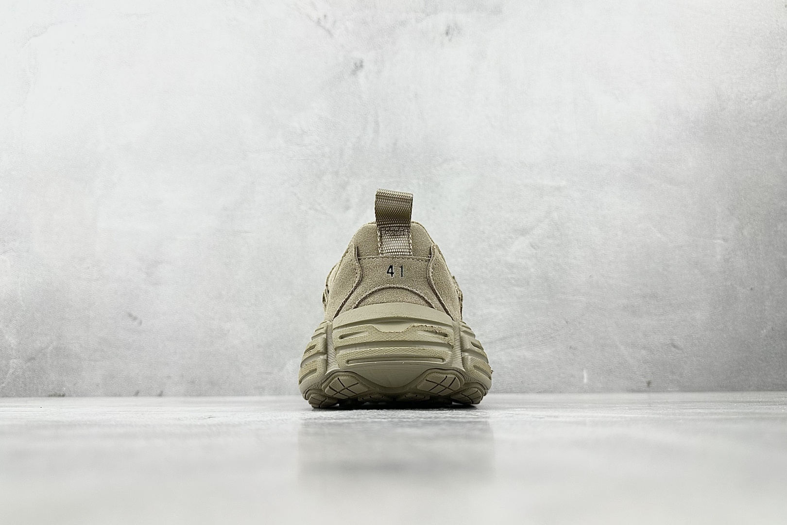 最新外贸批次 Balenciaga巴黎世家 Monday 橄榄绿 825418WMNSS9090