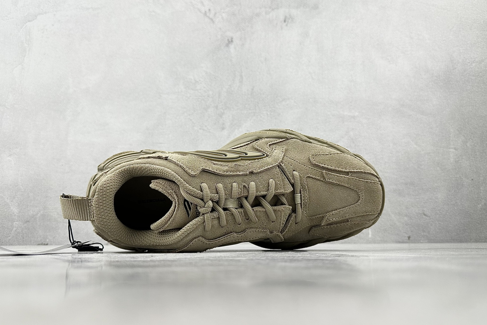 最新外贸批次 Balenciaga巴黎世家 Monday 橄榄绿 825418WMNSS9090