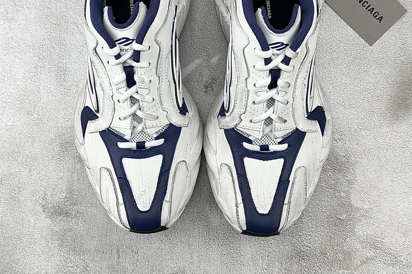 全套数据私模 Balenciaga巴黎世家 Monday 白色 825418WDWTS4090