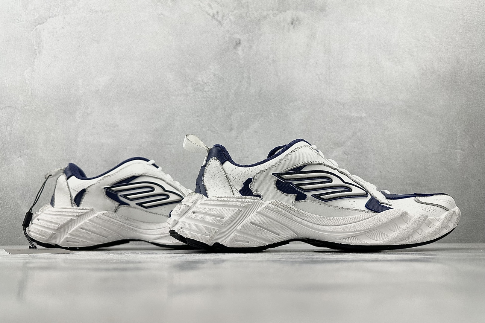 全套数据私模 Balenciaga巴黎世家 Monday 白色 825418WDWTS4090