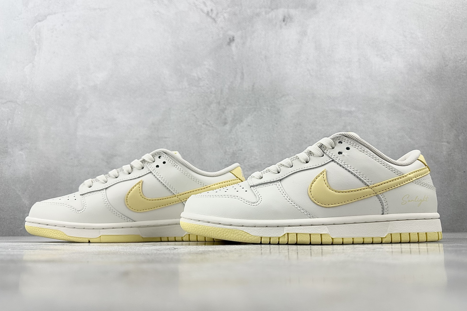 特价 
【定制球鞋】Nike Dunk 云纱秘境 米白黄

货号：WY0406 020
尺码：35.5 
