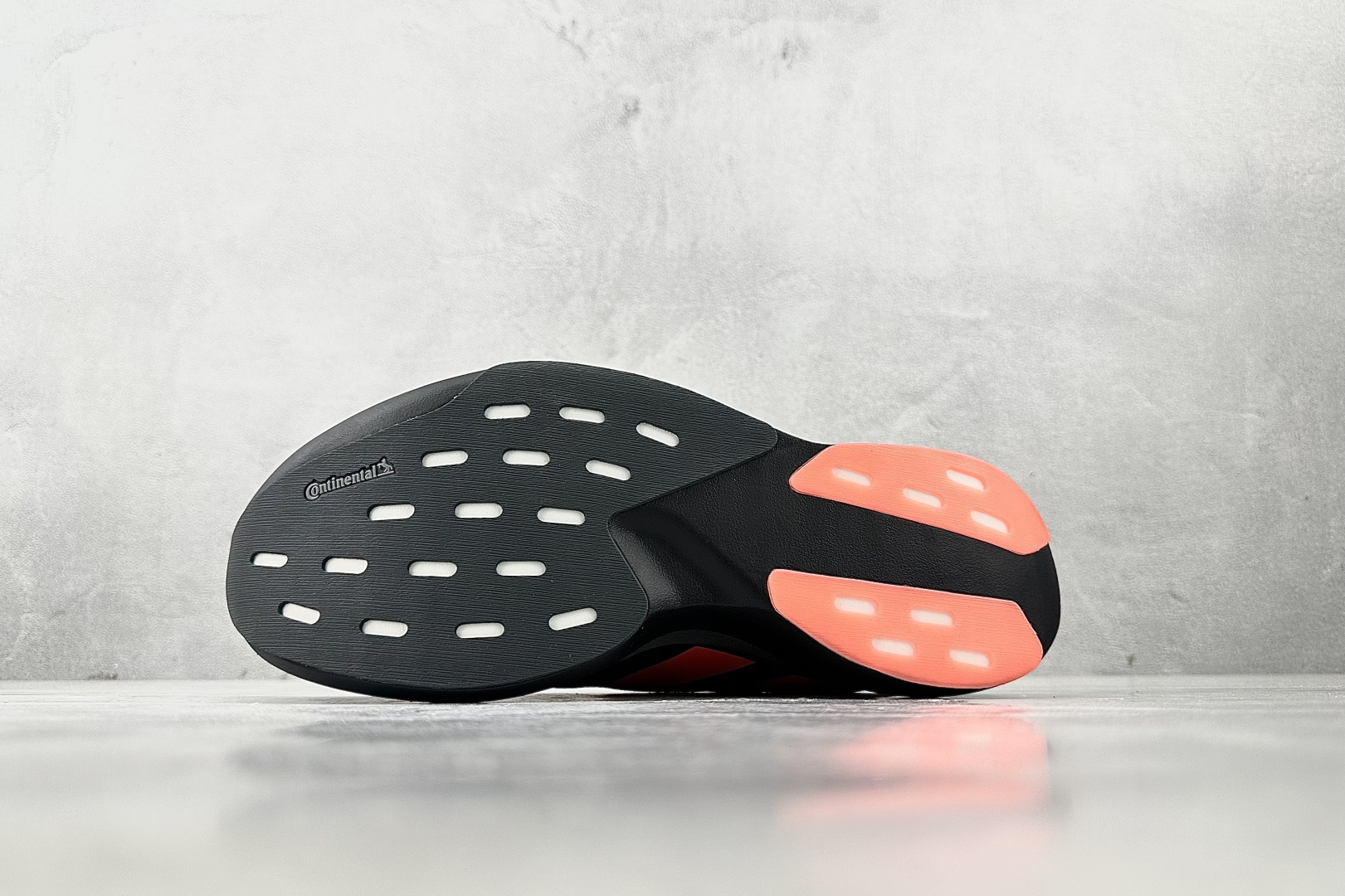 全新工厂开发 adidas Adizero Evo SL 黑红色 JR3414