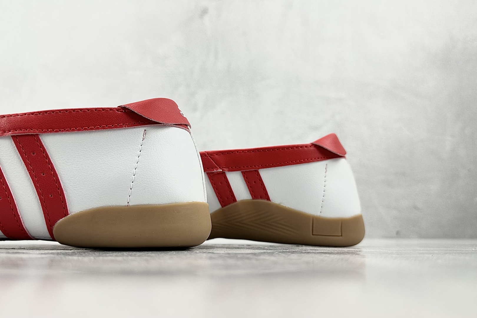 adidas originals Taekwondo MEI ballet 白红 JQ0960-莆田鞋,莆田鞋货源,高仿鞋,高仿鞋货源,安福档口,莆田高仿鞋,莆田鞋批发,高仿鞋批发,莆田高仿运动鞋,高仿运动鞋,莆田运动鞋 adidas originals Taekwondo MEI ballet 白红 JQ0960