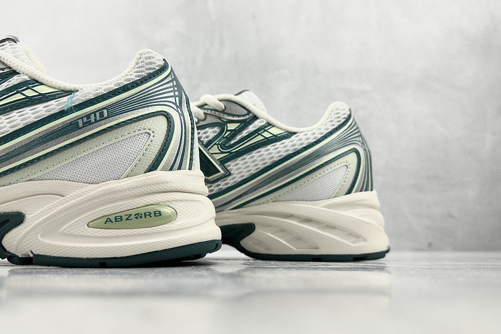 New Balance NB 740 GR2“White/Green”白绿货号：U740GR2尺码：36