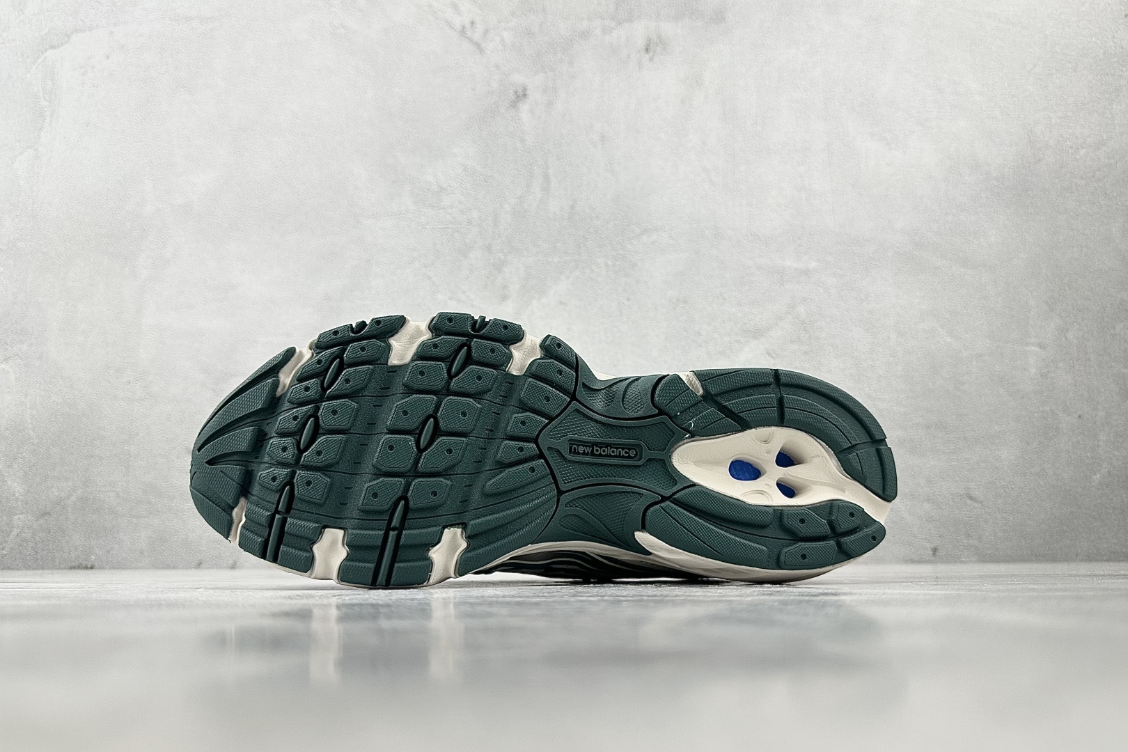 New Balance NB 740 GR2“White/Green”白绿货号：U740GR2尺码：36
