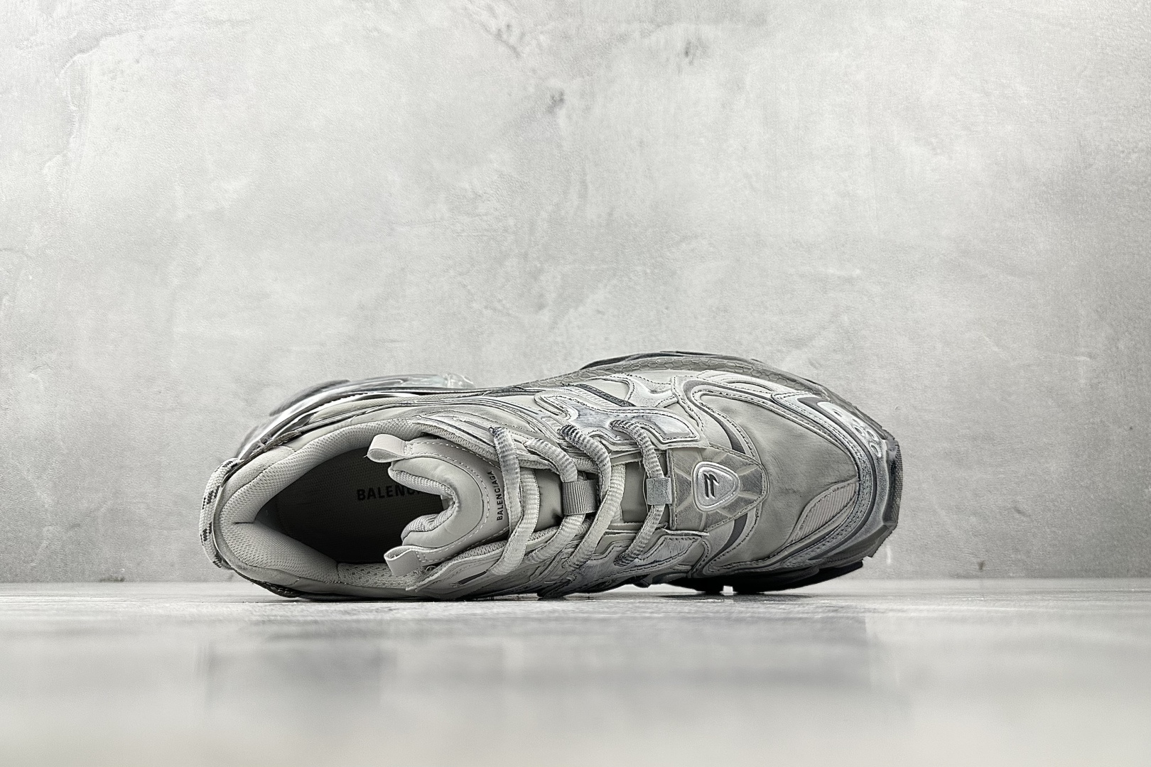 代购版 Balenciaga巴黎世家 Runner2.0 灰银色 779066WRNNY1180