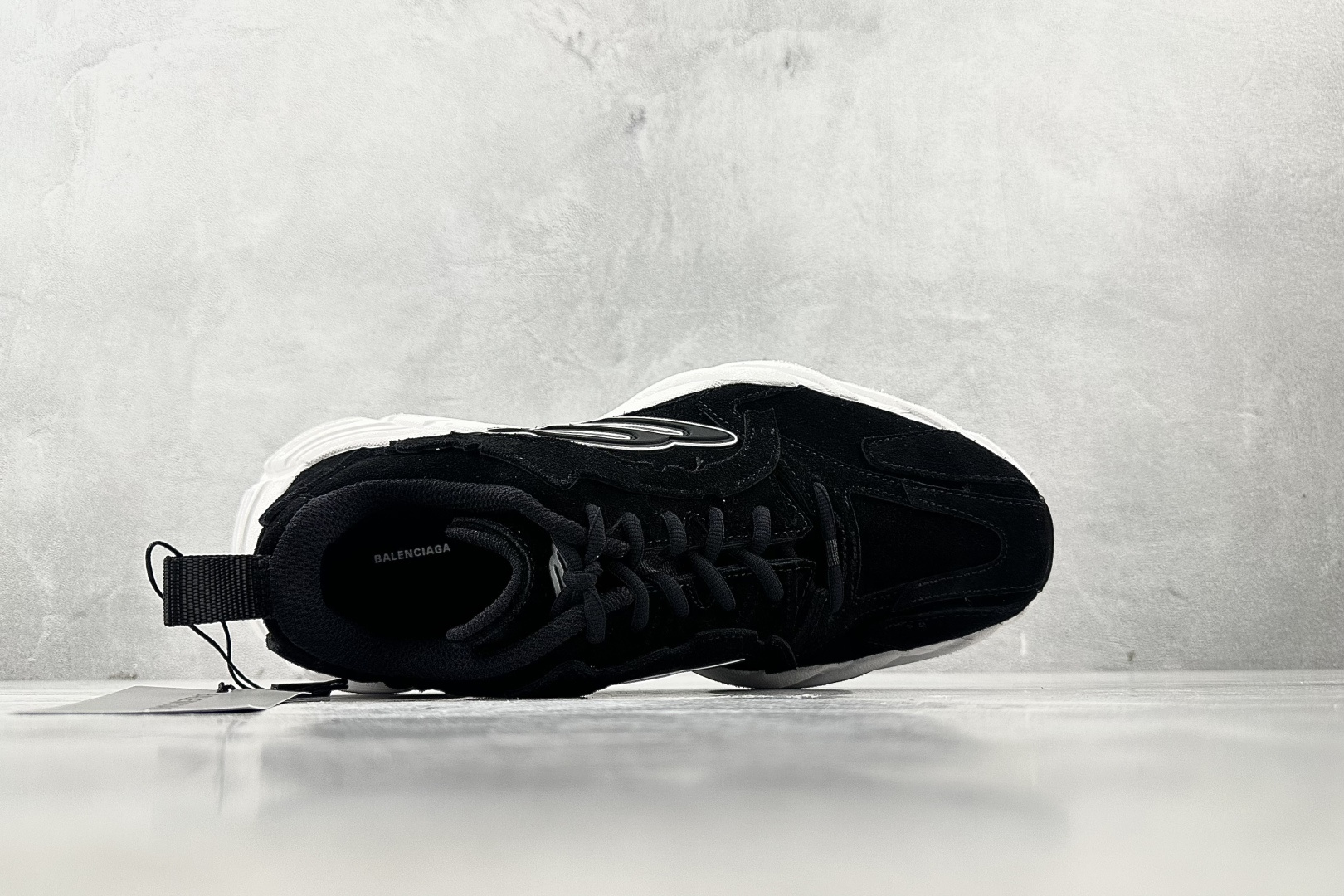 最新外贸批次 Balenciaga巴黎世家 Monday 黑色 825418WMNSS