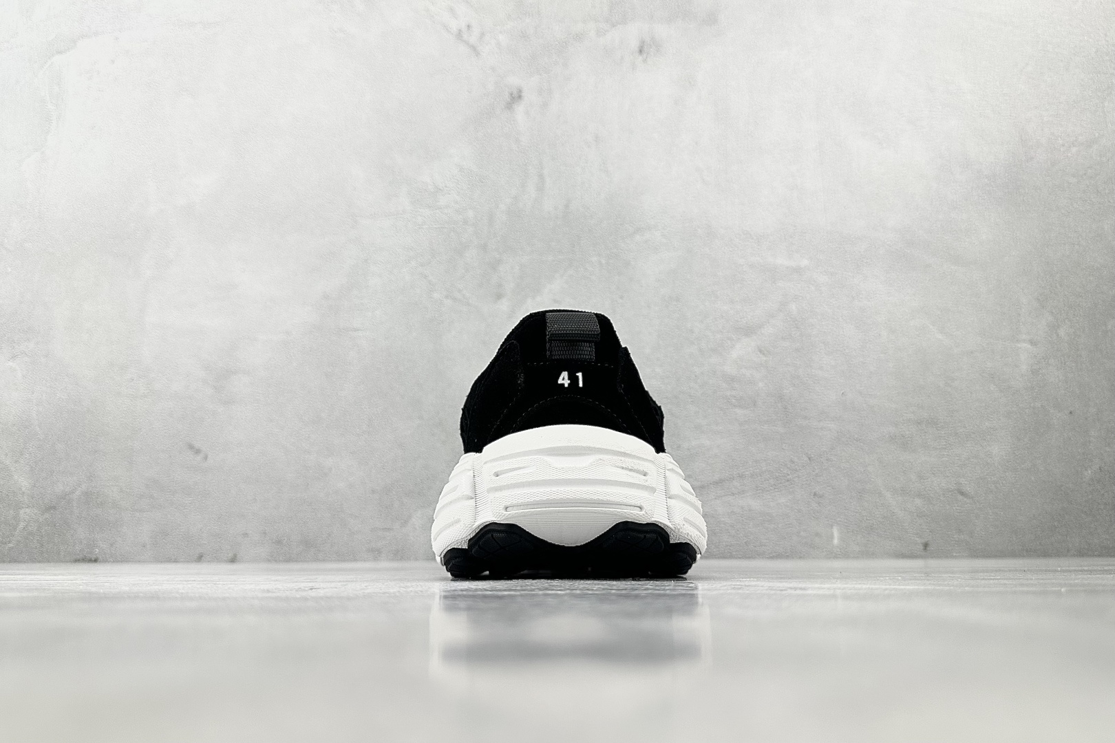 最新外贸批次 Balenciaga巴黎世家 Monday 黑色 825418WMNSS