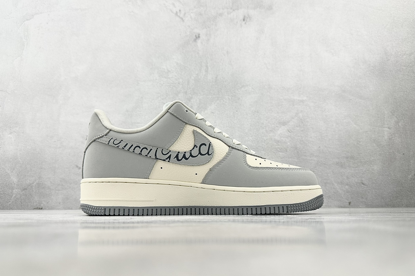 Nike Air Force 1'07 GUCCI 联名 米白灰 DF0188-050