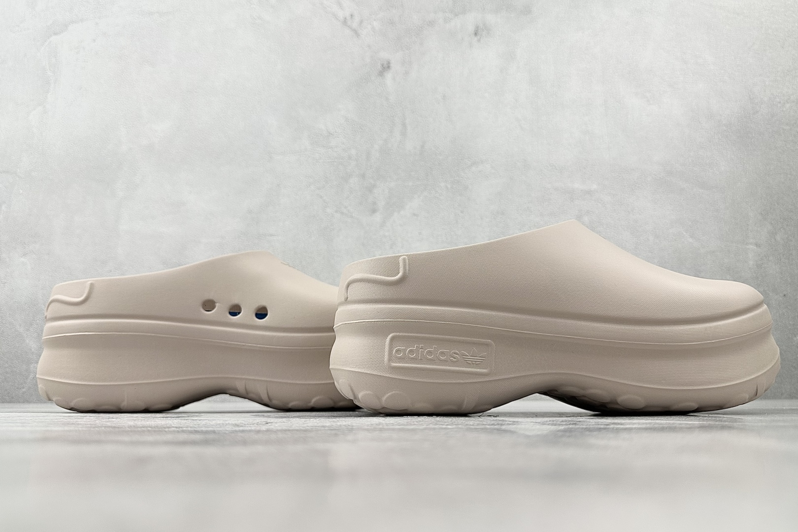 大厂出品 adidas originals AdiFOM Stan Smith Mule 沙褐色 IE7052