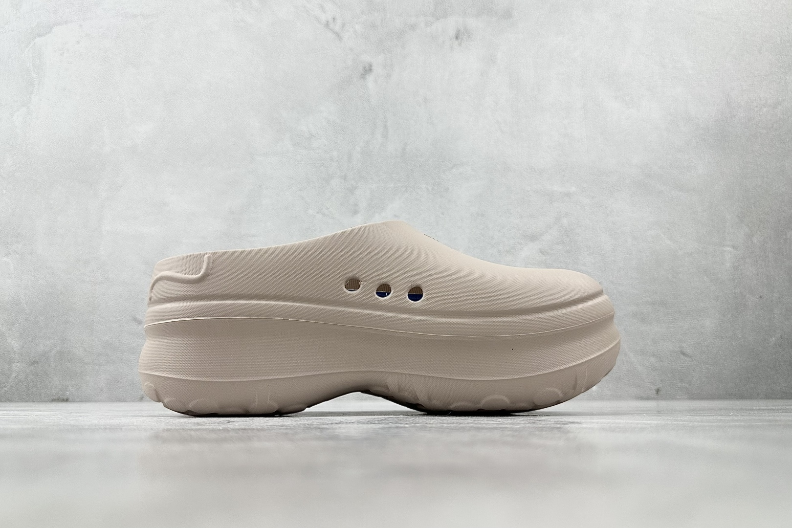 大厂出品 adidas originals AdiFOM Stan Smith Mule 沙褐色 IE7052