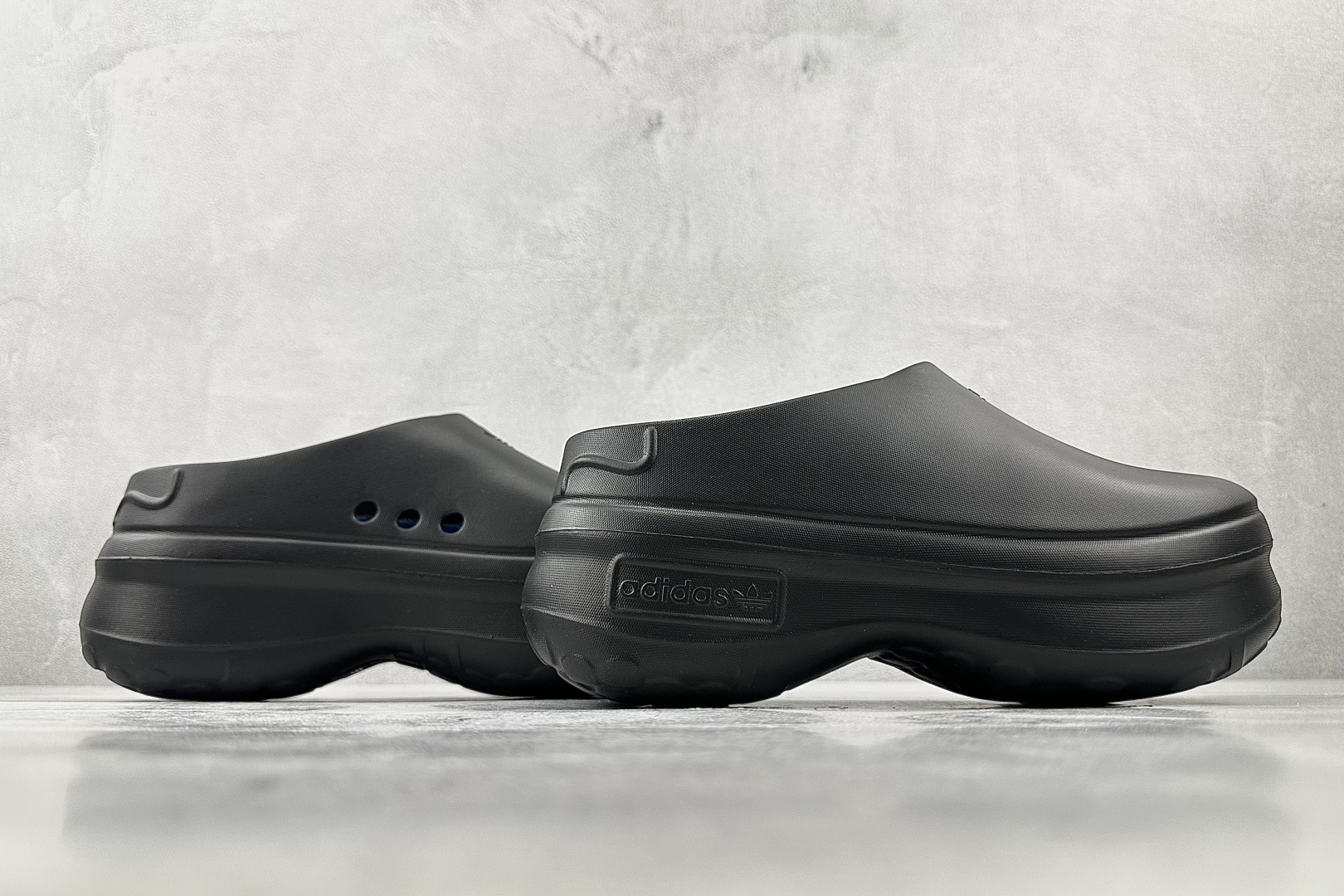 大厂出品 adidas originals AdiFOM Stan Smith Mule 黑色 IE4626