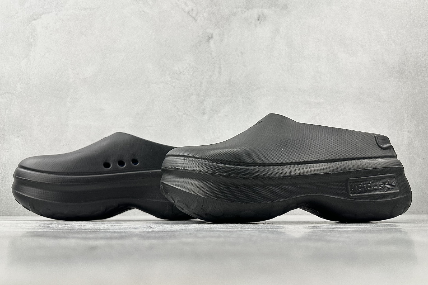 大厂出品 adidas originals AdiFOM Stan Smith Mule 黑色 IE4626