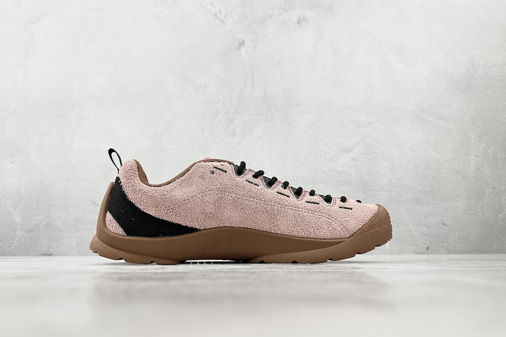 Highsnobiety KEEN Jasper ”Downtown”粉色 1029407