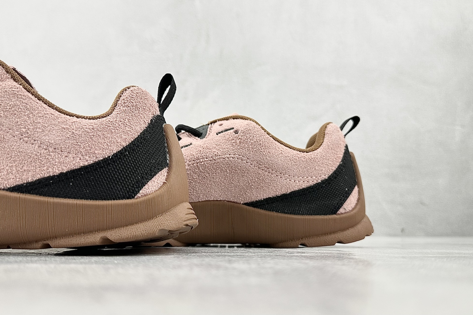 Highsnobiety KEEN Jasper ”Downtown”粉色 1029407