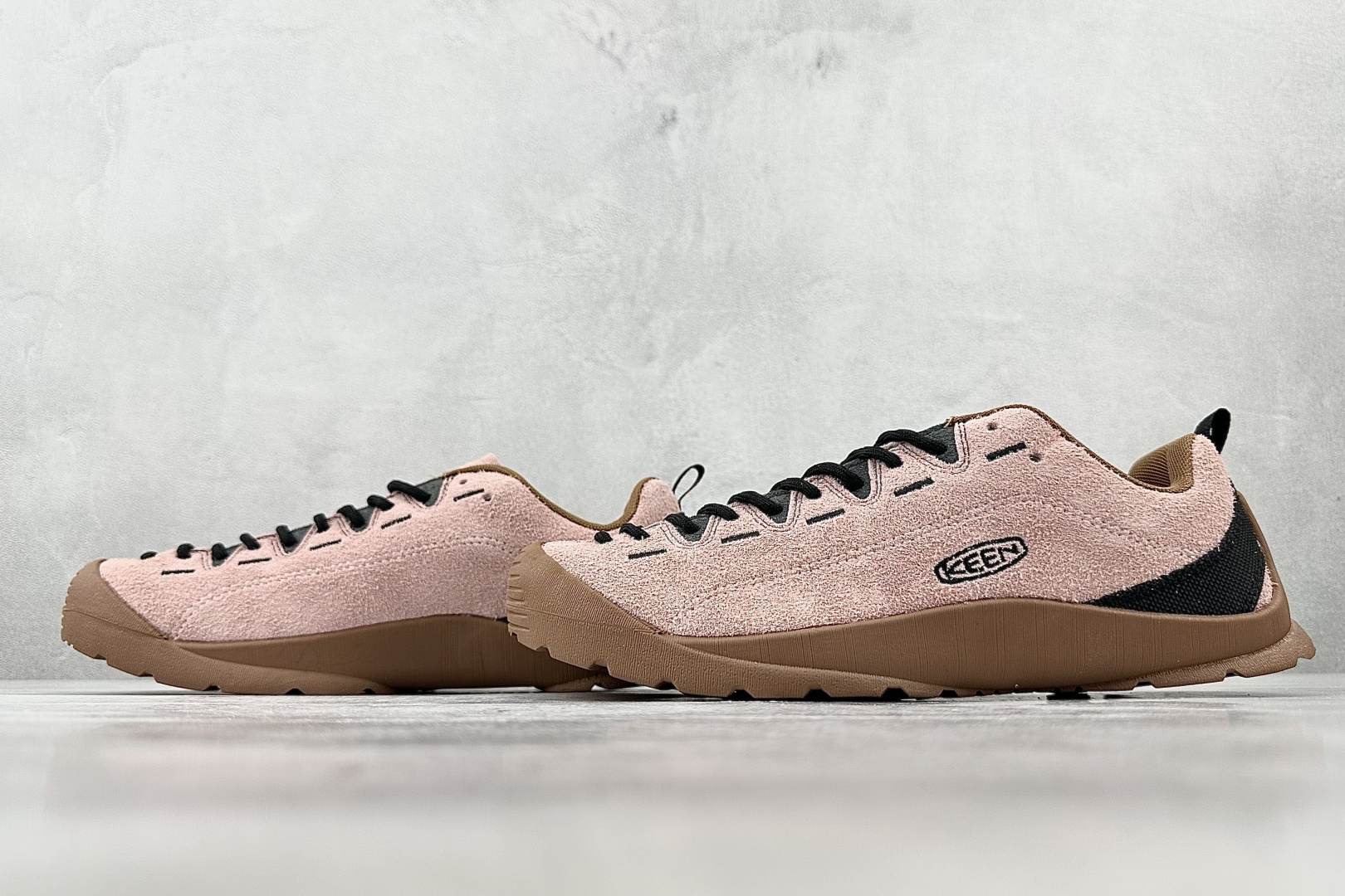 Highsnobiety KEEN Jasper ”Downtown”粉色 1029407