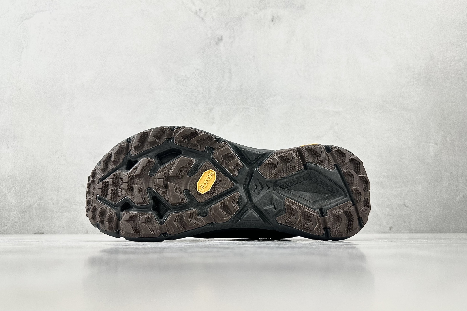 TC 纯原 
Satisfy x HOKA ONE ONE Mafate Speed 4 黑色

货号：