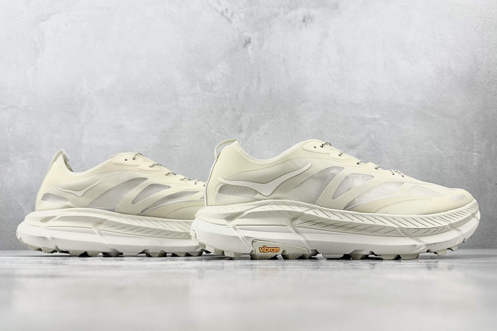 Satisfy x HOKA ONE ONE Mafate Speed 4 白色 1157050-BONE