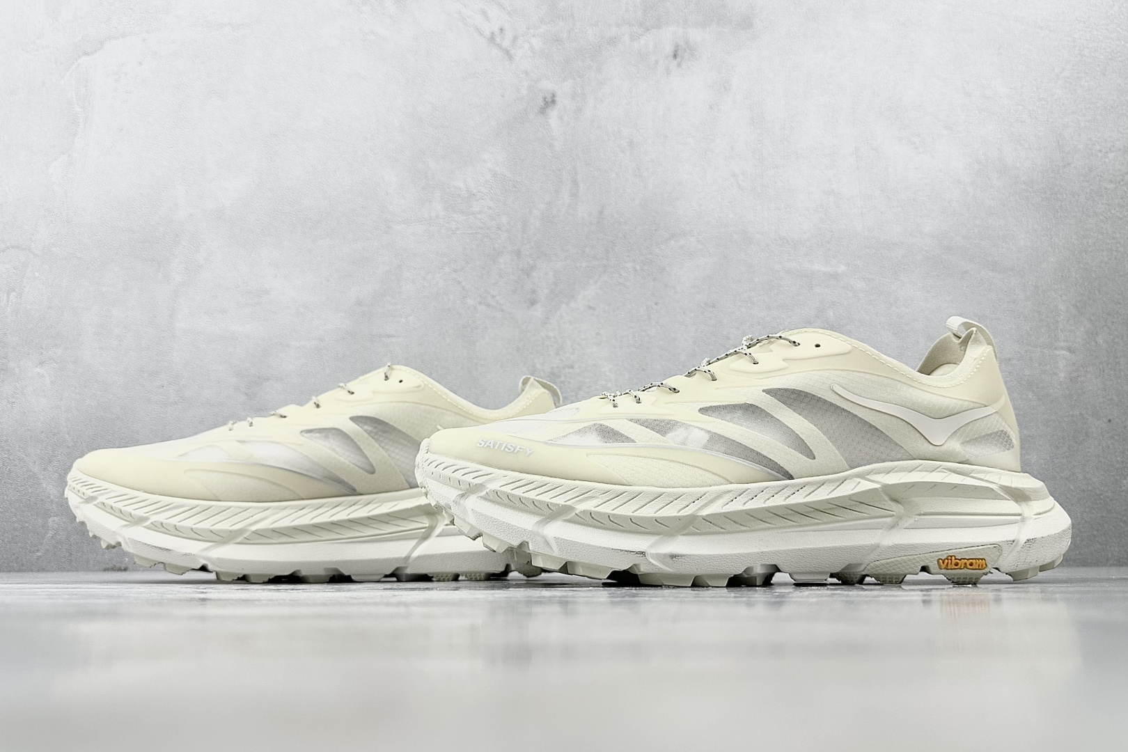 Satisfy x HOKA ONE ONE Mafate Speed 4 白色 1157050-BONE