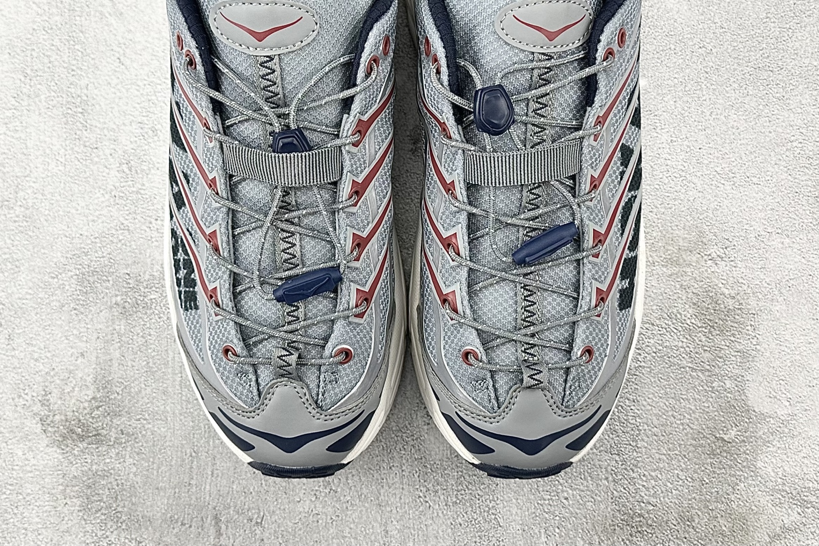 HOKA ONE ONE Mafate Three 2 岩石灰 1141572-LOSP