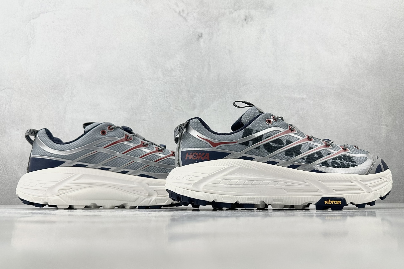 HOKA ONE ONE Mafate Three 2 岩石灰 1141572-LOSP