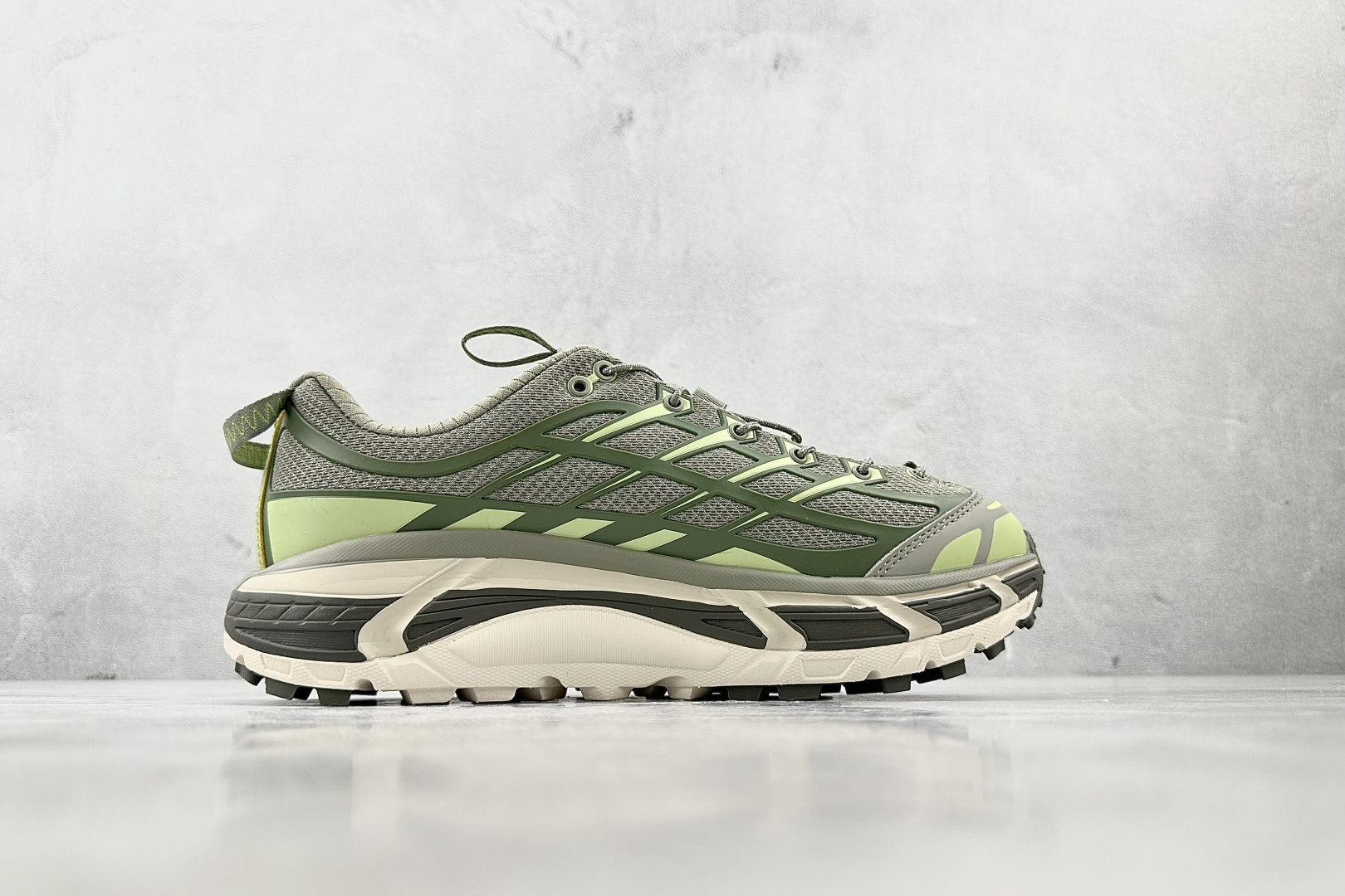 HOKA ONE ONE Mafate Three 2 米绿 1141572-BYS