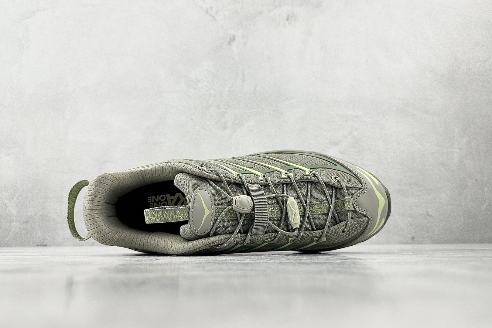 HOKA ONE ONE Mafate Three 2 米绿 1141572-BYS