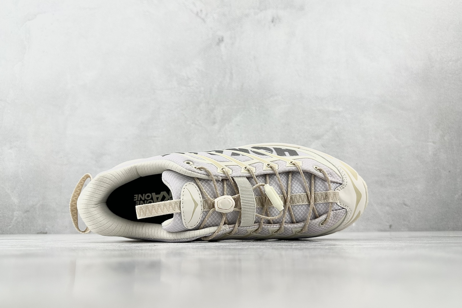 HOKA ONE ONE Mafate Three 2 米黄色 1141572-ESSN