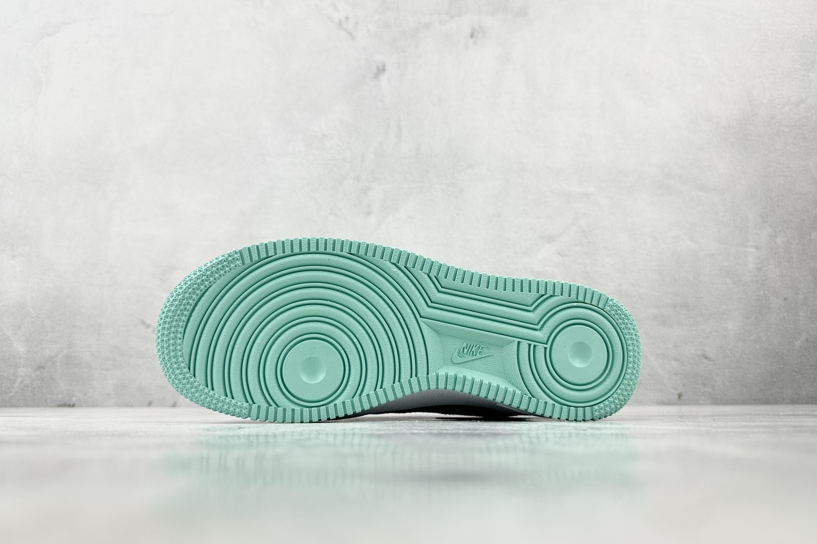 Nike Air Force 1'07 白绿 DH7561-107