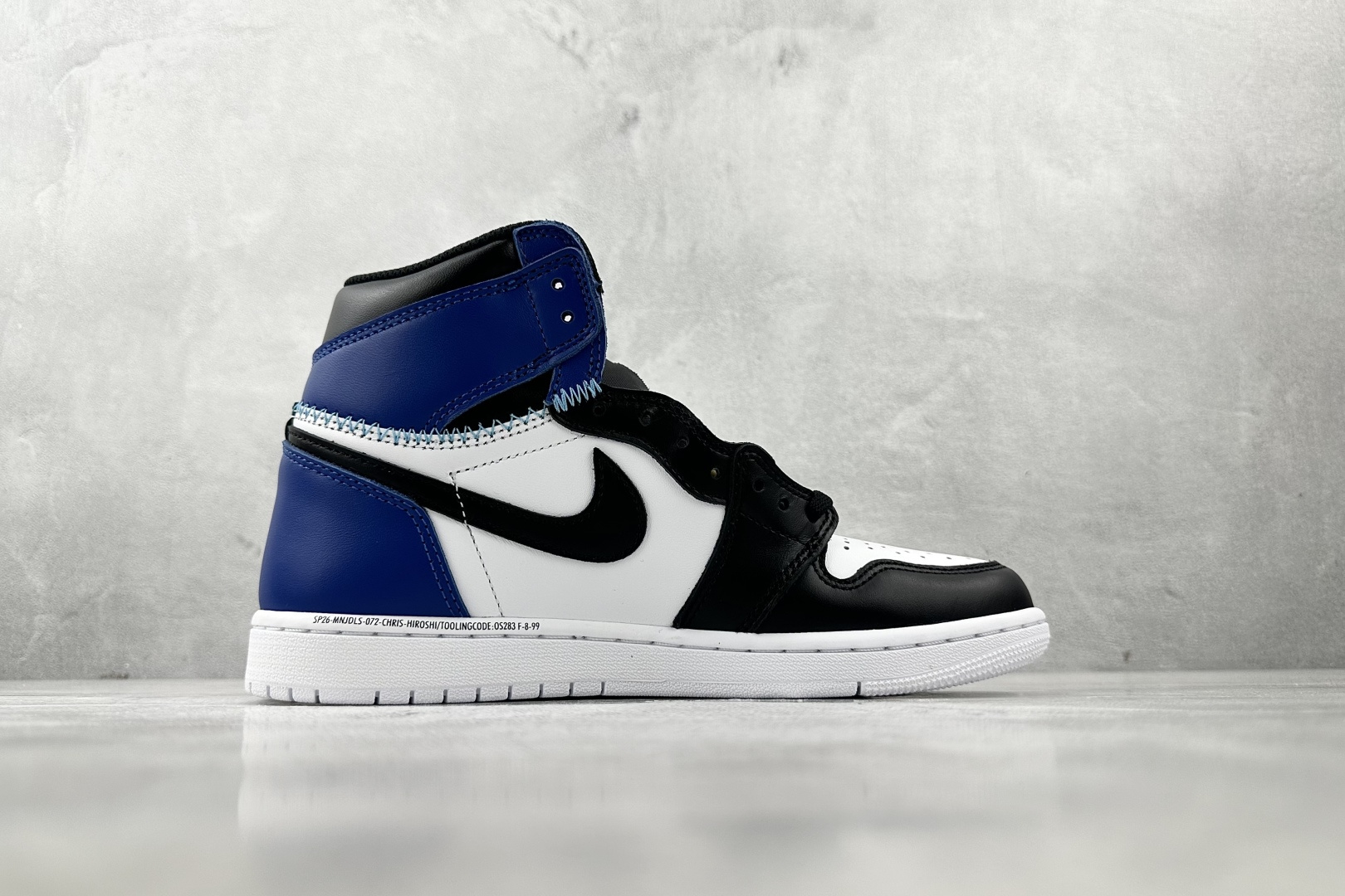 顶级纯原 Fragment Design X Jordan Air Jordan 1 Retro High藤原浩 大闪电 黑白蓝 716371-040