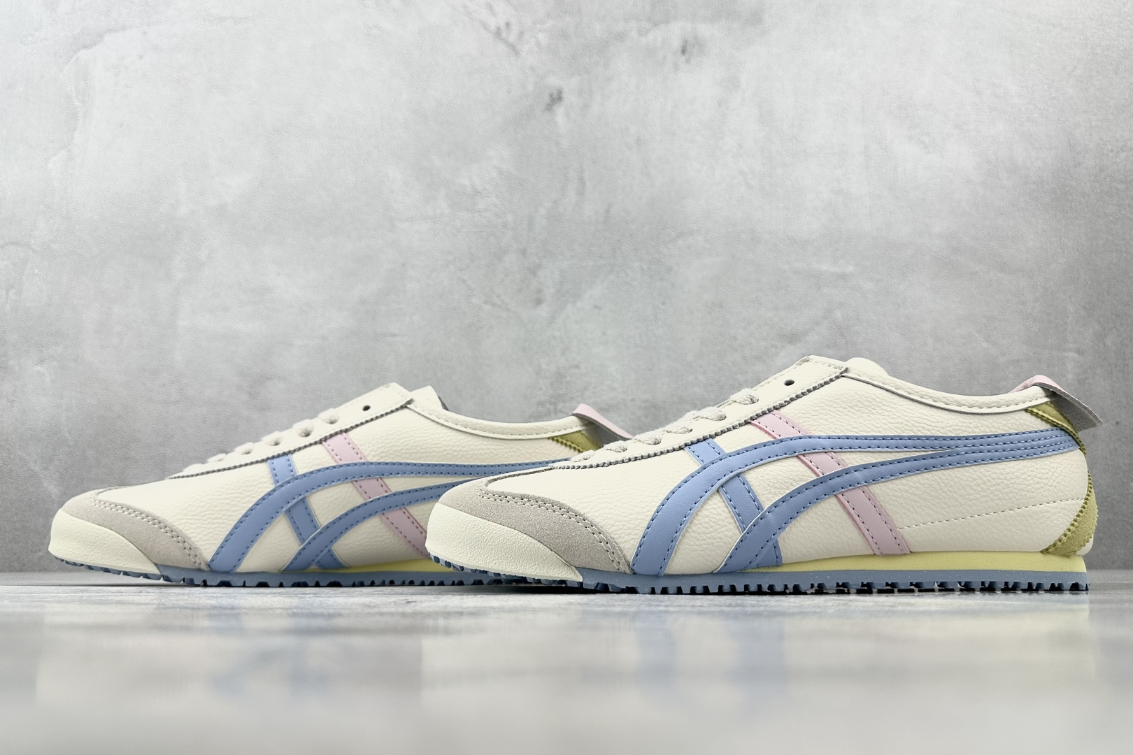 渠道特供 Onitsuka Tiger鬼塚虎 MEXICO 66 米白浅蓝 1183B771-116