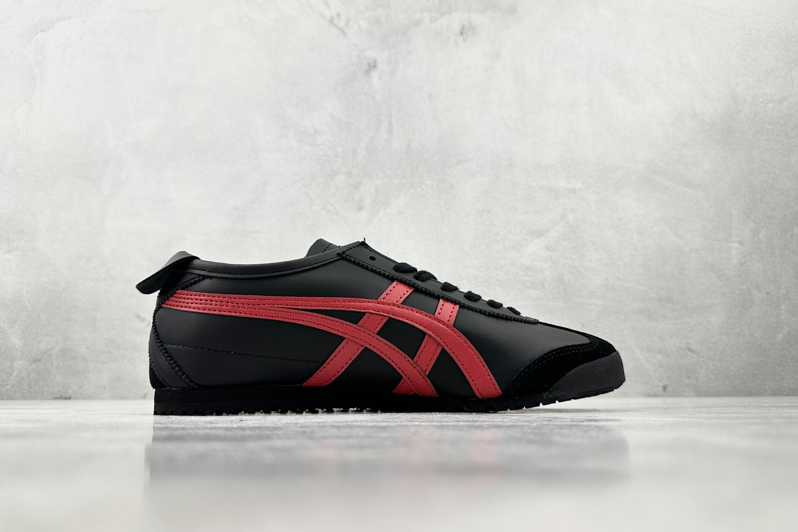 渠道特供 Onitsuka Tiger鬼塚虎 MEXICO 66 黑色 1183C102-004