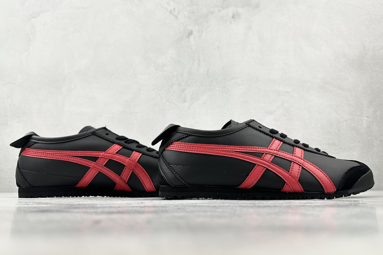渠道特供 Onitsuka Tiger鬼塚虎 MEXICO 66 黑色 1183C102-004