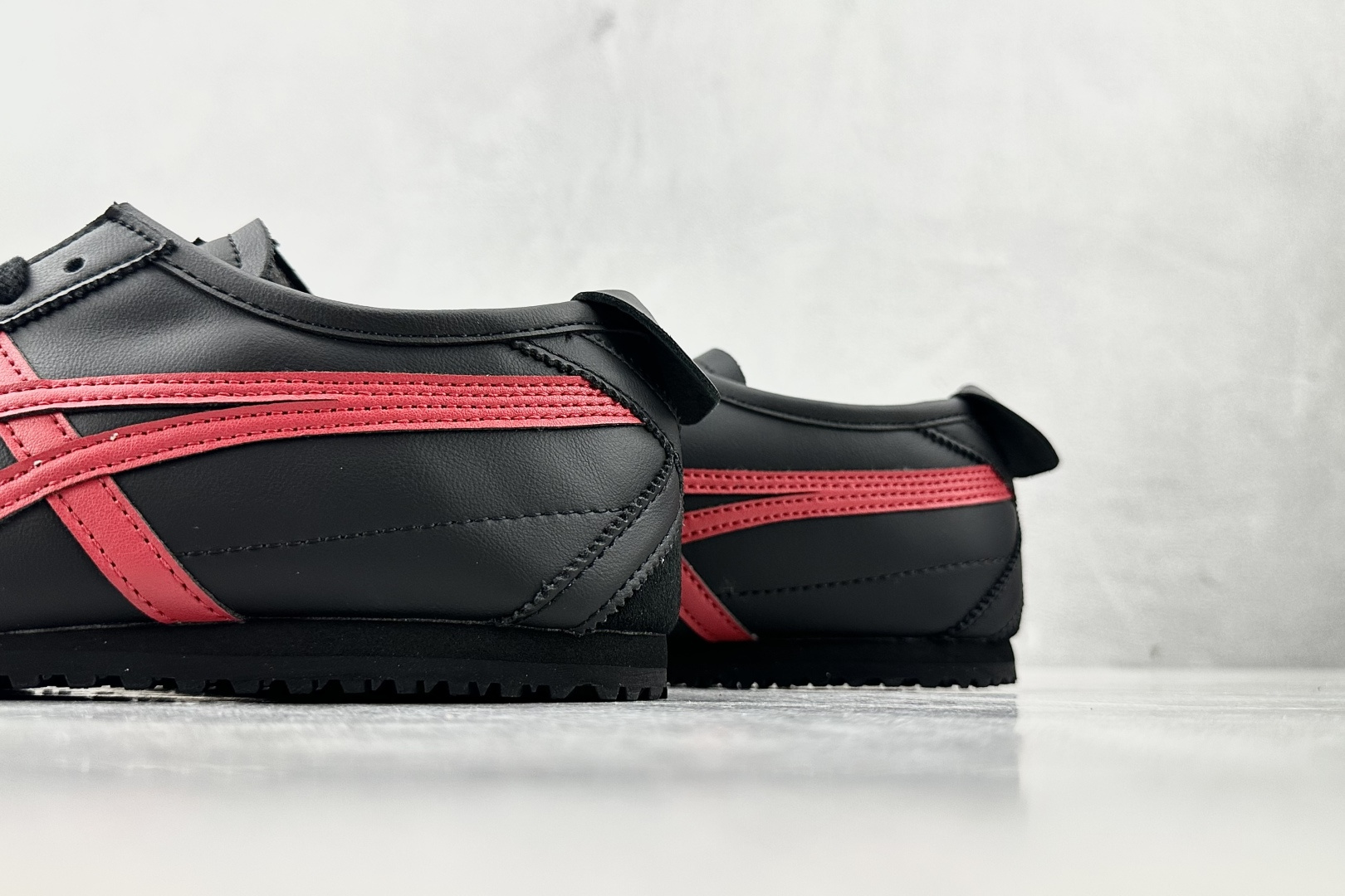 渠道特供 Onitsuka Tiger鬼塚虎 MEXICO 66 黑色 1183C102-004