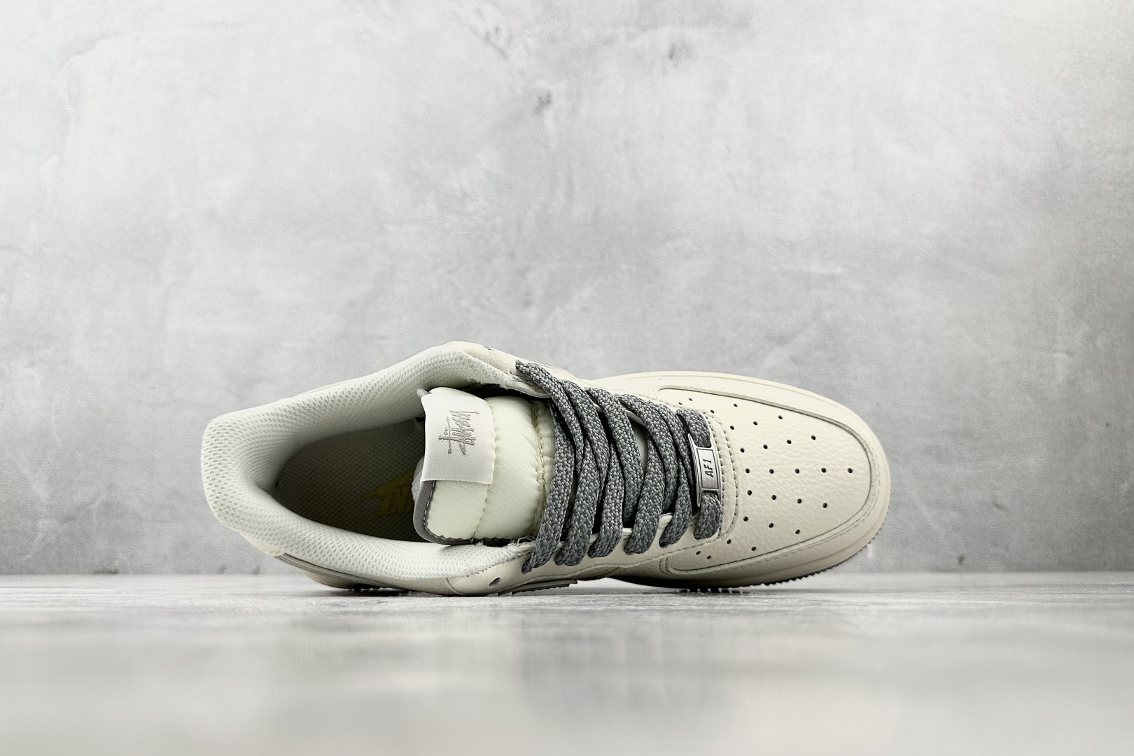 Nike Air Force 1'07 斯图西 联名 米白灰 XX3168-209