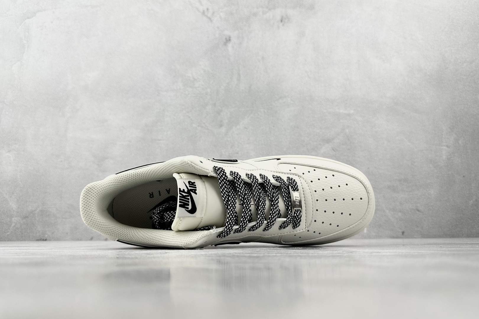 Nike Air Force 1'07 NIKE 联名 米白黑 CS5288-021