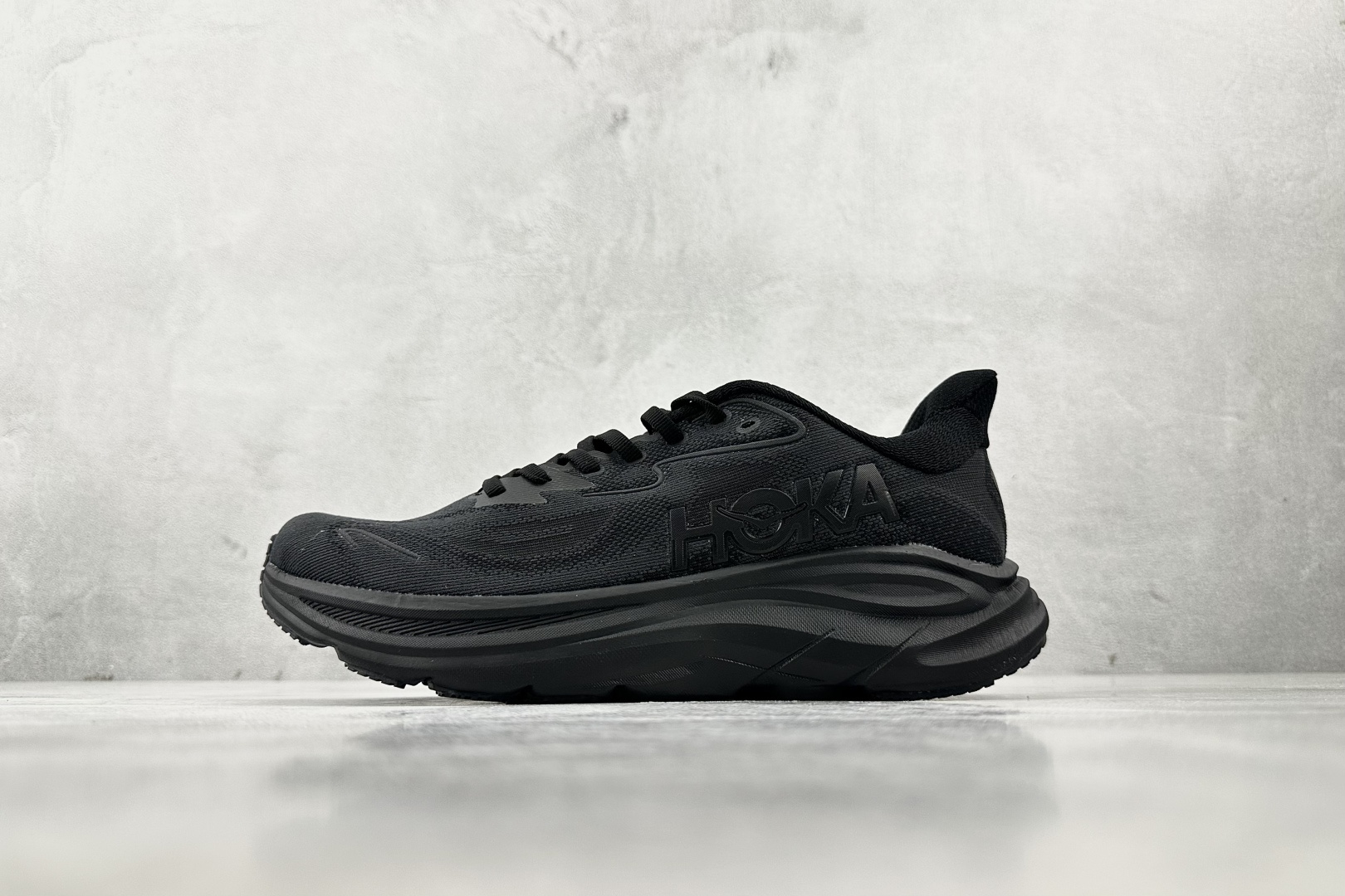 HOKA ONE ONE CLIFTON 10 黑色 1162032-BBLC