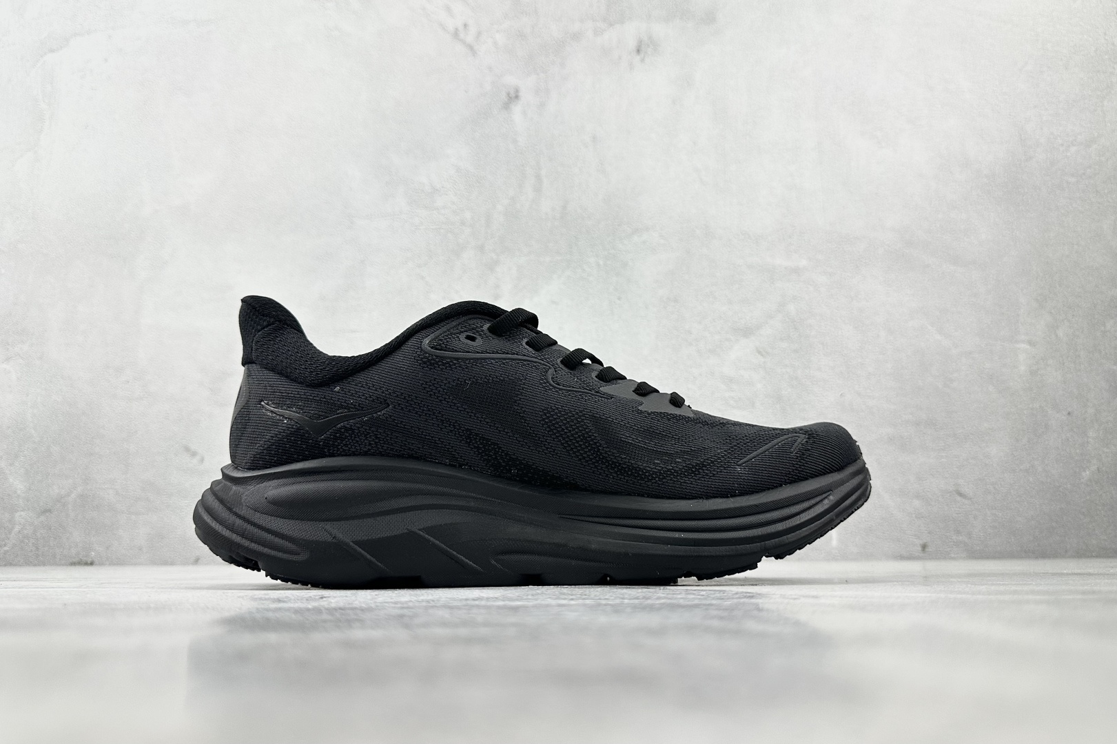 HOKA ONE ONE CLIFTON 10 黑色 1162032-BBLC