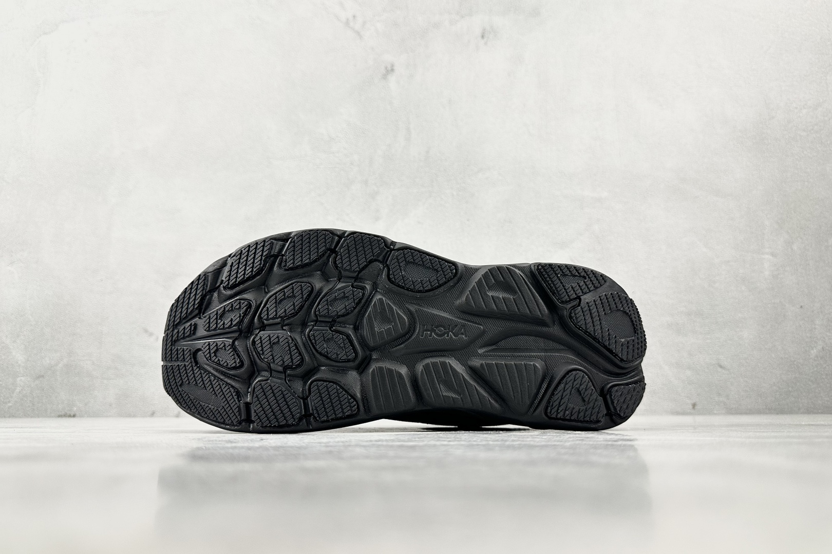 HOKA ONE ONE CLIFTON 10 黑色 1162032-BBLC